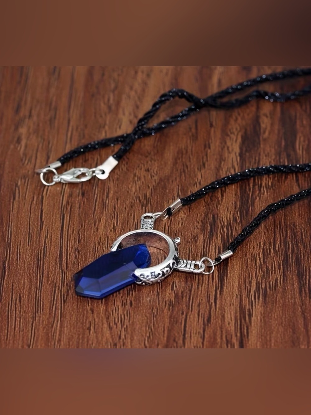 Devil May Cry Dantes Collectible Pendant Necklace NEW Anime Games Jewelry Toys